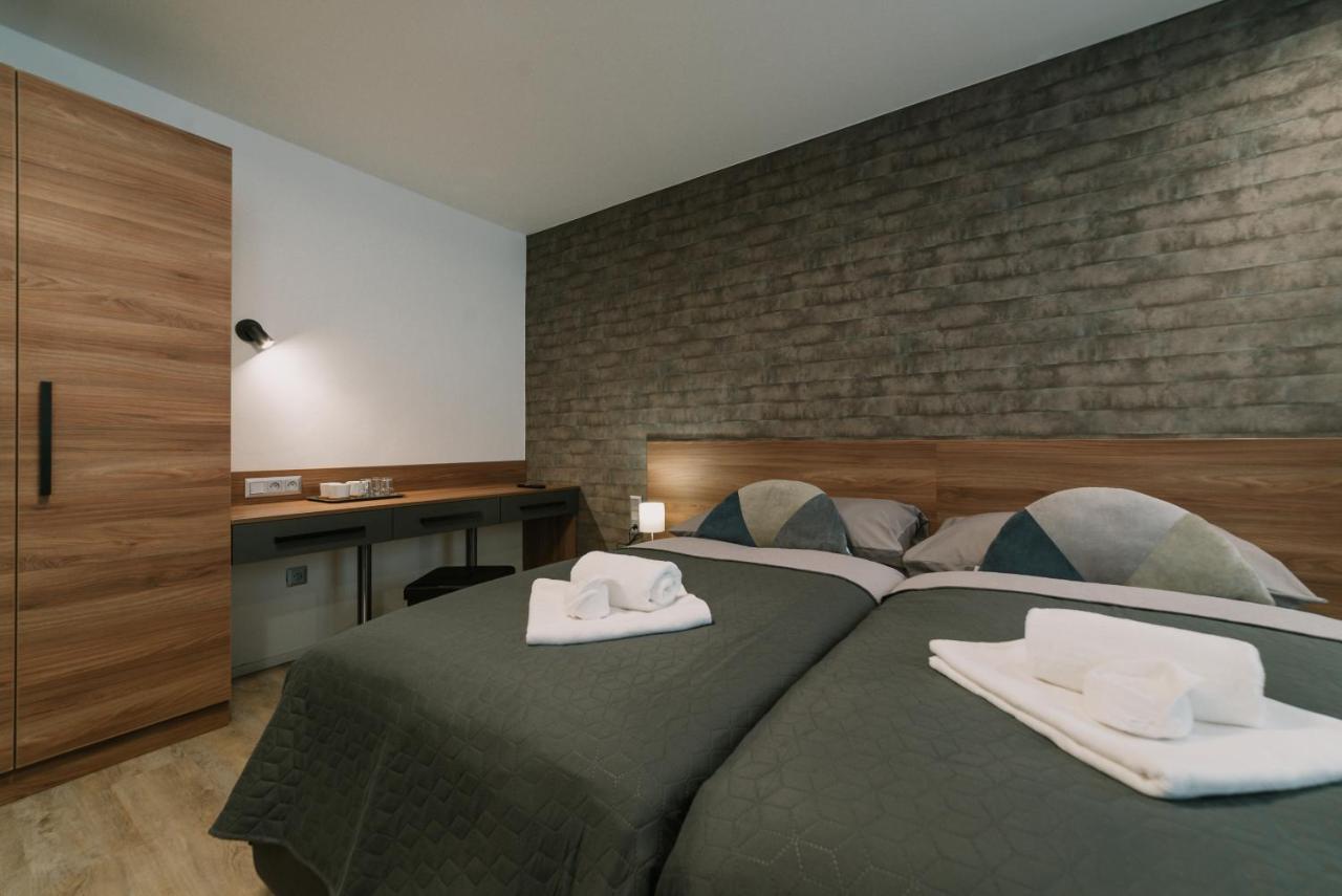 Hotel Lidovy Dum Opava Esterno foto